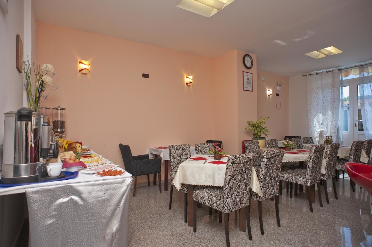 Апартаменты Apartments Gold Будва-16